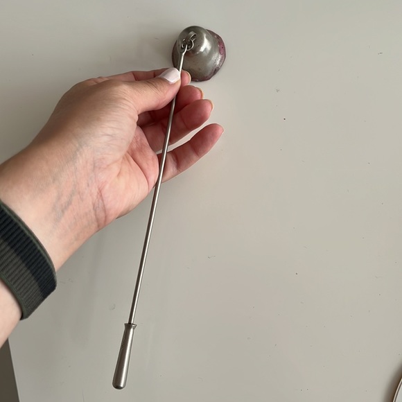 🗽 CB2 Candle Stopper Extinguisher - Picture 3 of 3